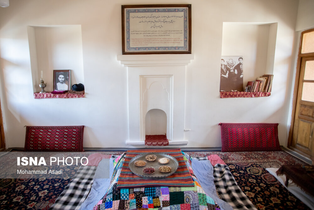 تصاویری از اتاق ساده امام(ره) در زادگاهش | ببینید