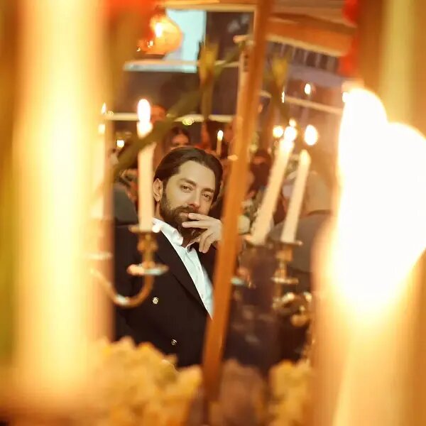 چهره متفاوت بهرام رادان در یک کافه لاکچری | عکس