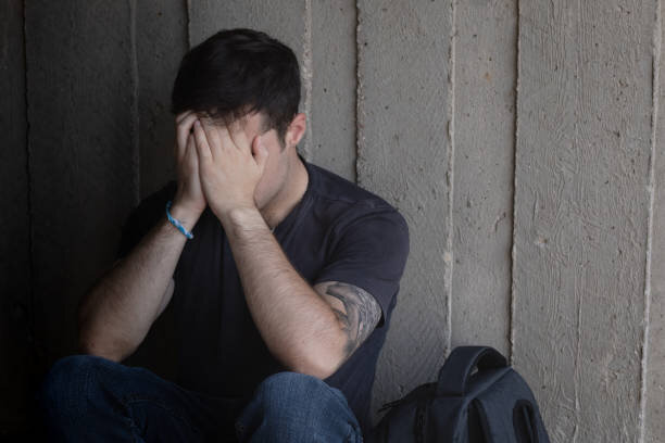 چرا از تنهایی میترسیم؟