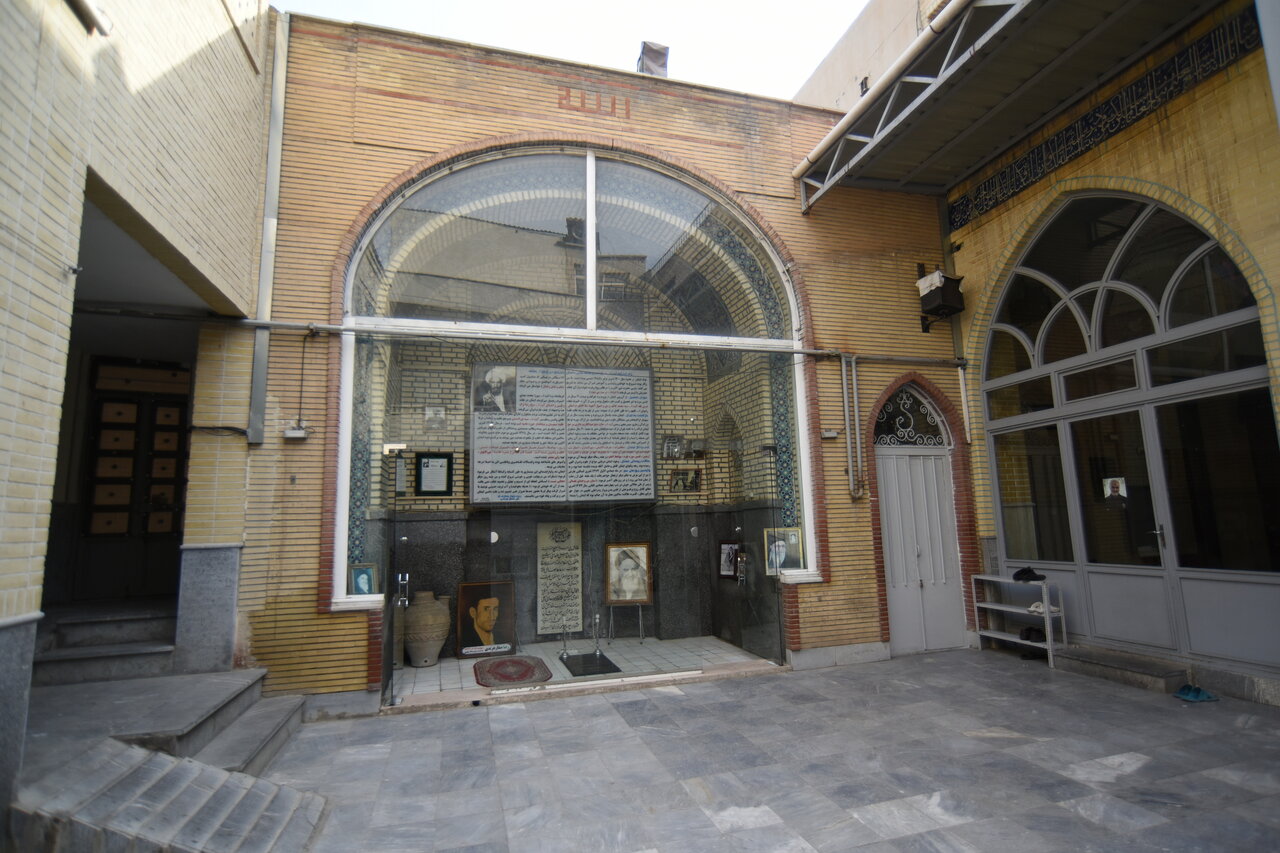 زندگی و زمانه امام جماعت محبوب | بعد از مرگ هم از محله هرندی نرفت