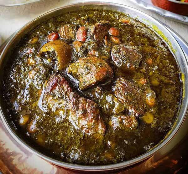 طرز پخت چند خورش تهرانیهای قدیم؛ از فُسوجَن تا بز قلیه