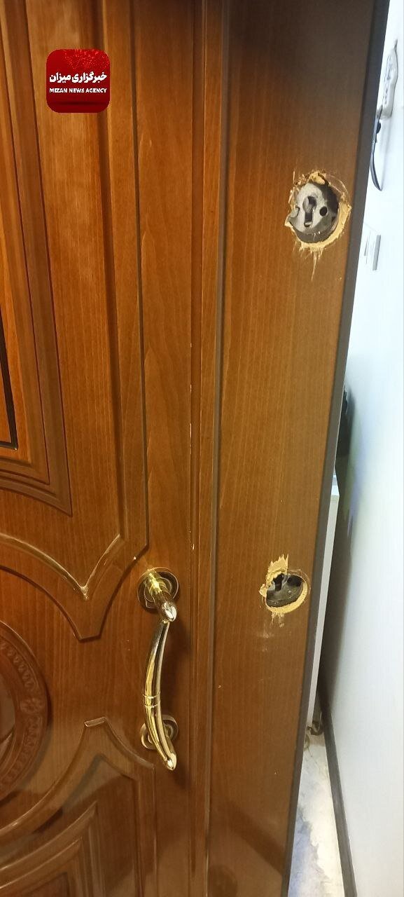 رکورد سرعت سرقت از منزل شکست + فیلم ؛ سرقت ۲ میلیارد طلا و دلار از ۴ خانه فقط در در ۴۸ دقیقه | عکس شیوه بازکردن در ورودی