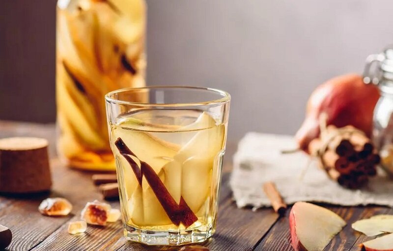 فواید اعجابآور آب دارچین برای گلودرد و اضافه وزن