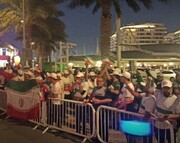 تشویق جالب هواداران بوشهری تیم ملی مقابل هتل  | ببینید
