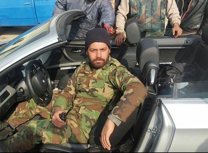 خاکوبی این شهید چطور پاک شد؟ ؛ از قهوه خانه تا سوریه | جوان پرشر و شور یافتآبادی چطور عاقبت به خیر شد؟