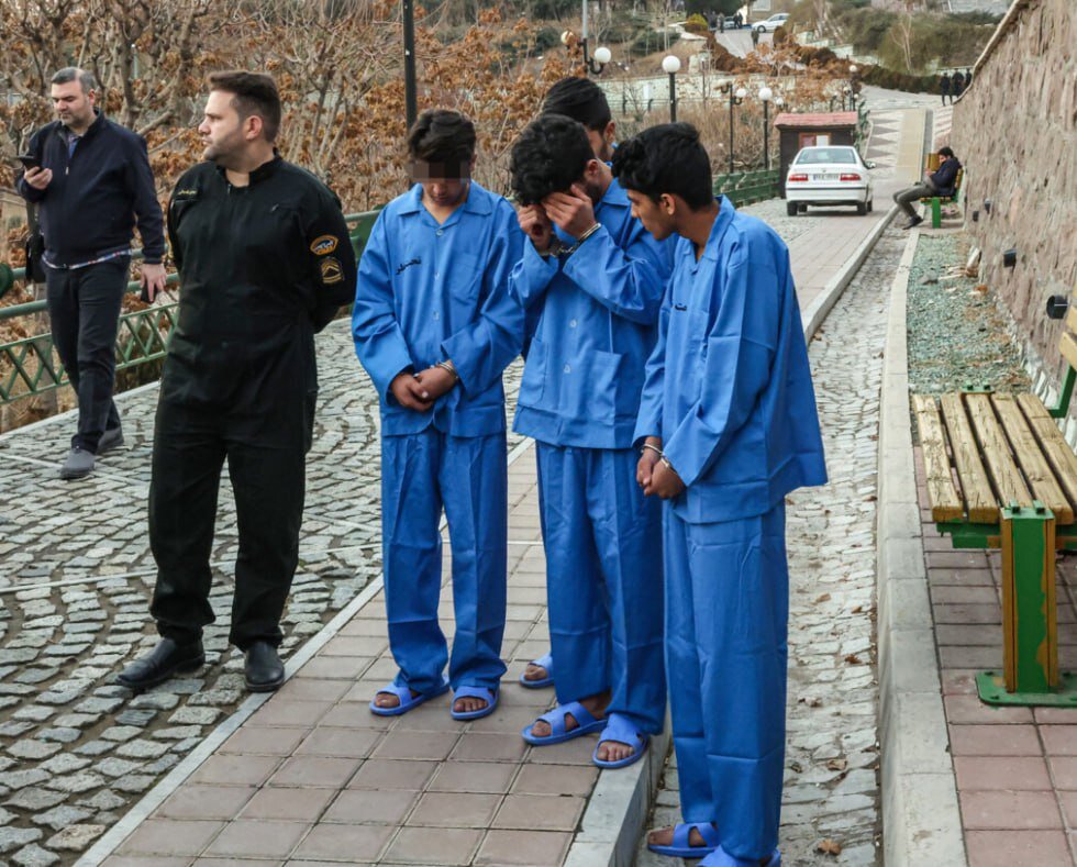 صحنه زورگیری و قتل یک مرد جوان توسط چهار نفر از اتباع در بوستان نهج‌البلاغه