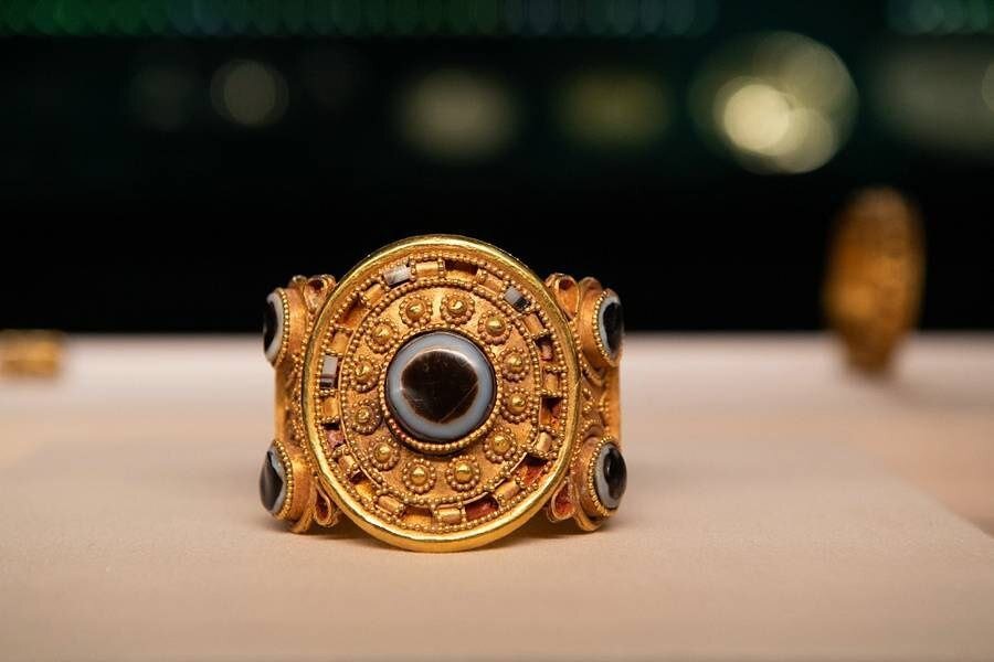 اشیا تاریخی ایران چشم چینیها را گرفت