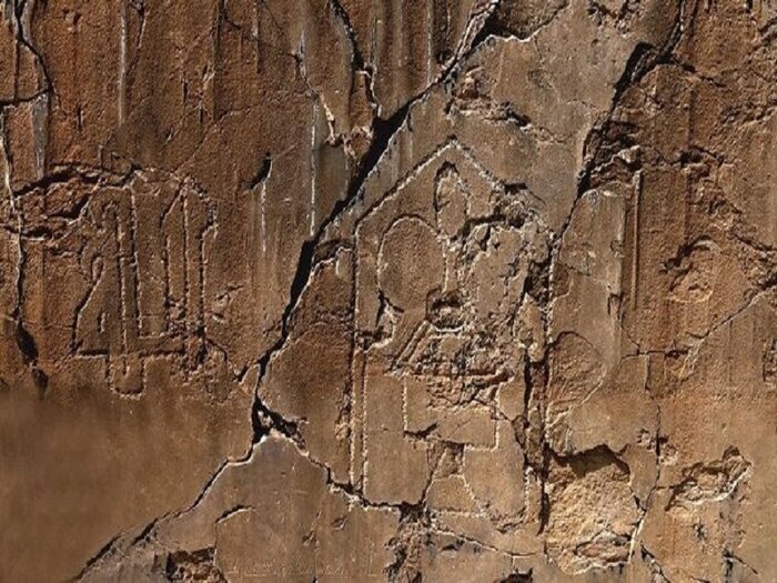 تصویری از نشانههای یک مسجد در تخت جمشید