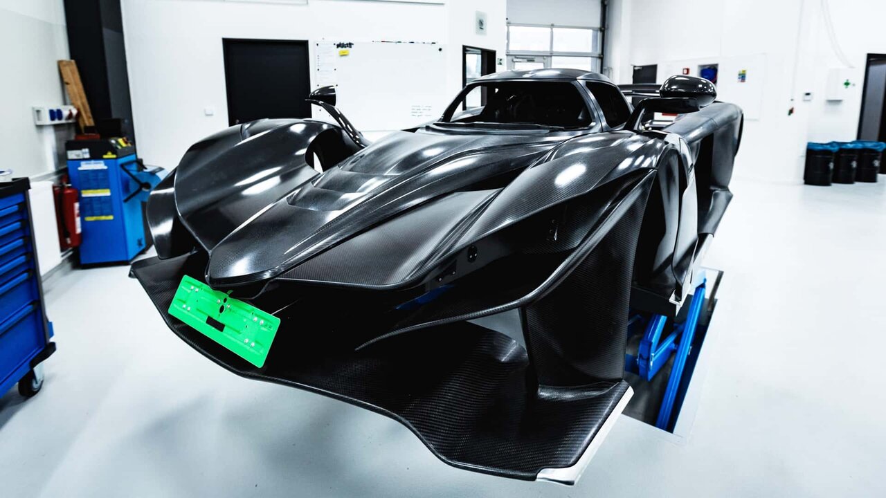 تصاویر | خودروی ۷۴ میلیارد تومانی که محبوب نیست | فقط ۸۹ دستگاه تولید میشود