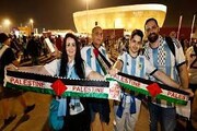 شادی دیدنی با موسیقی معروف در بازی فلسطین و امارات | ببینید