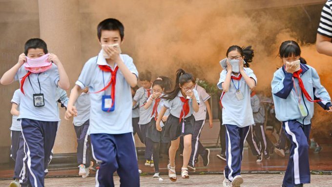 تصاویری از آتش سوزی در چین | یک مهدکودک و مدرسه ابتدایی در آتش سوخت | ۱۳ نفر جان باختند