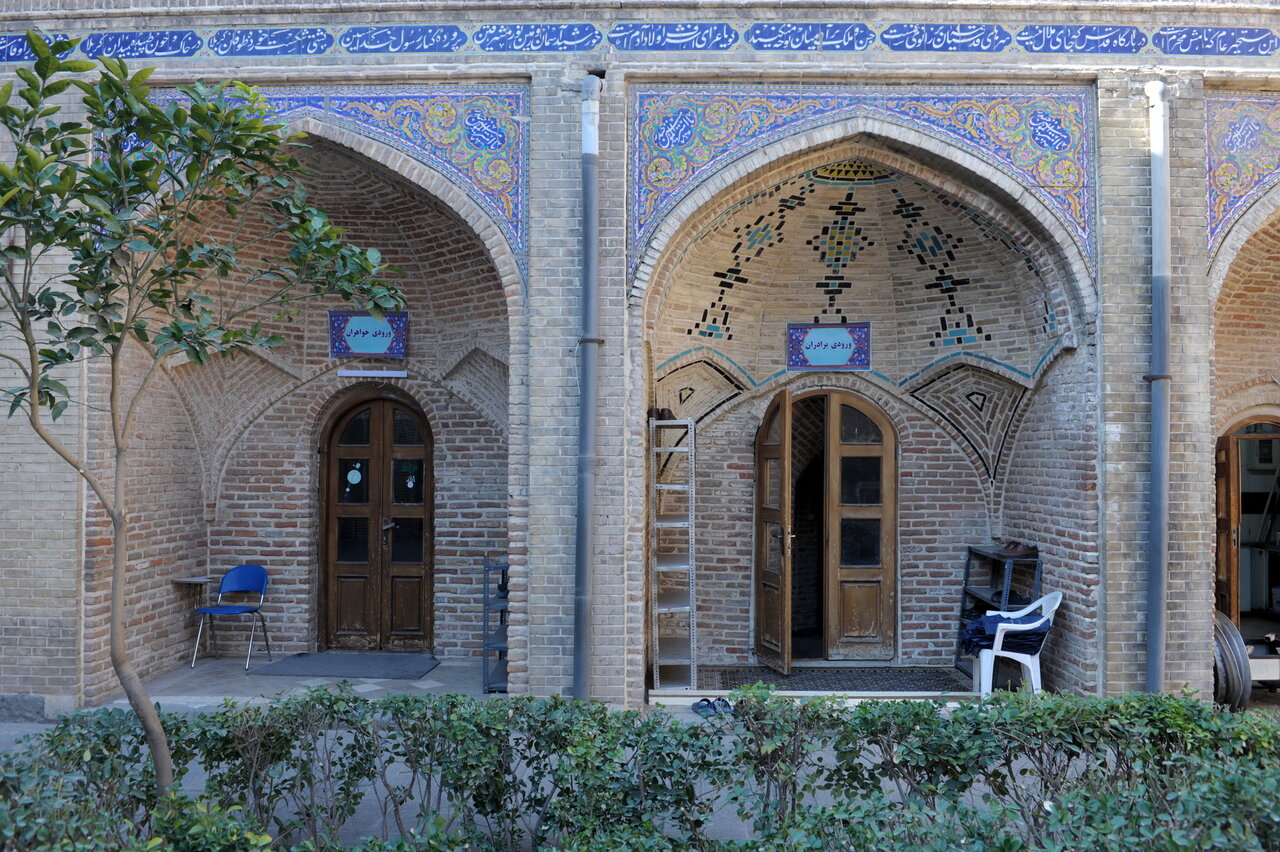مسجد حاج قنبر علی خان