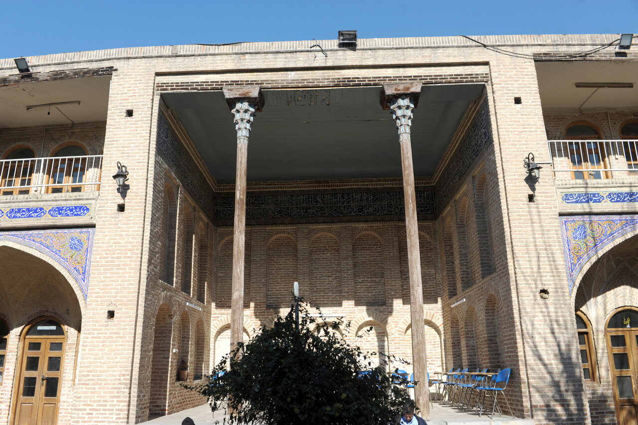مسجد حاج قنبرعلی خان