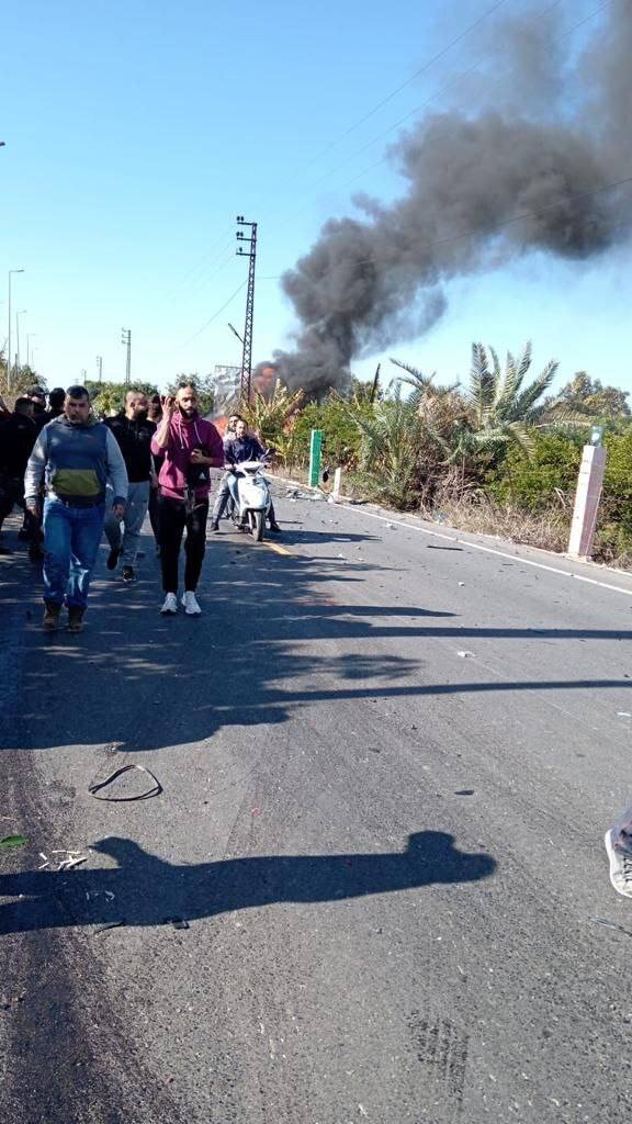 تصاویری از حمله پهپادی به یک خودرو در جنوب لبنان | ببینید