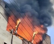 آتش سوزی یک واحد مسکونی در ساری | حجم وحشتناک آتش را ببینید!