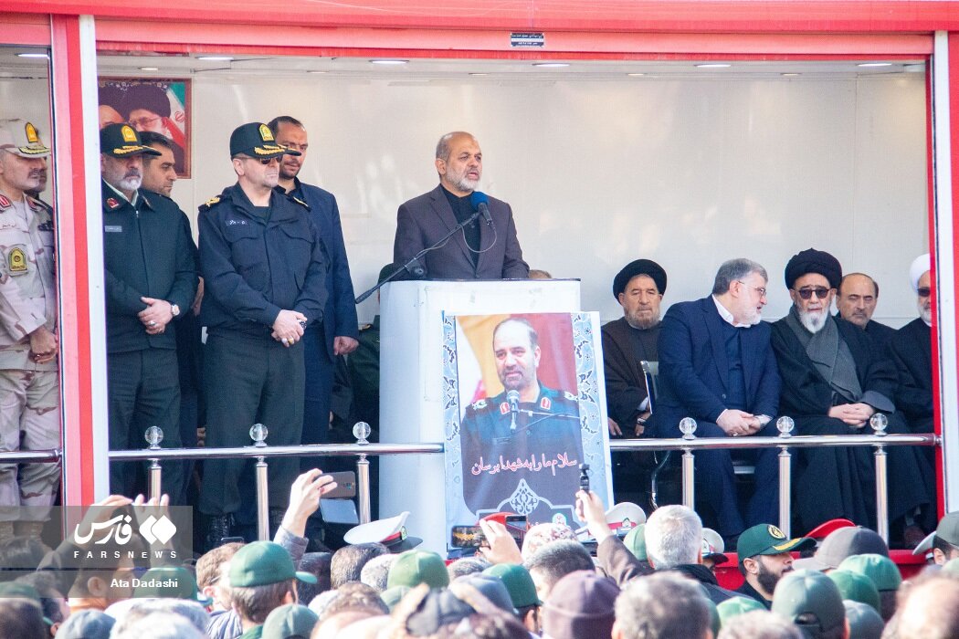 عکس | حضور وزیر کشور در مراسم تشییع استاندار آذربایجان شرقی