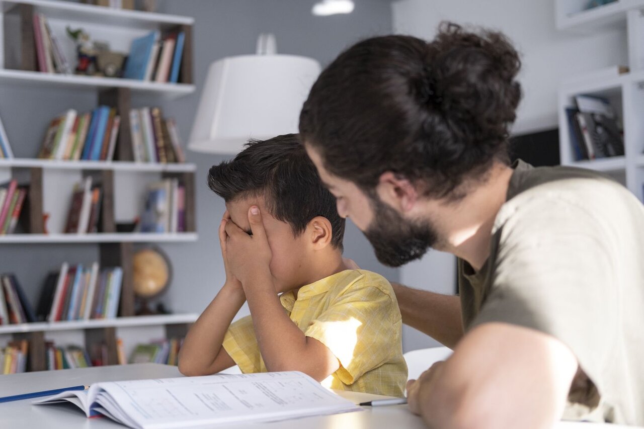 چطور اختلال یادگیری در کودکان را شناسایی کنیم | اضطراب، افسردگی و وسواس کودکان را جدی بگیرید