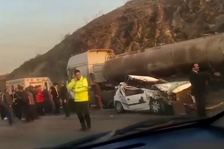 عکس | تصادف ۲۰۶ در جاده بومهن کشته به جا گذاشت