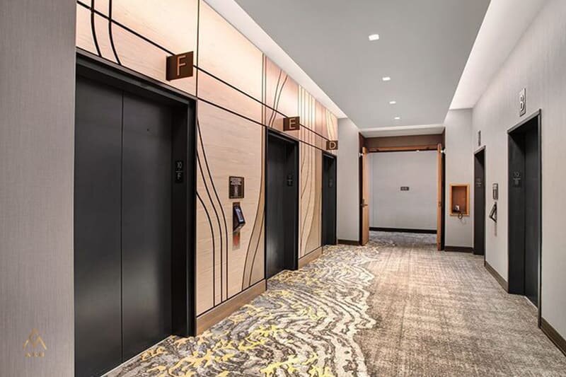 آسانسور یا پله برقی، راه حل نهایی کدام است؟