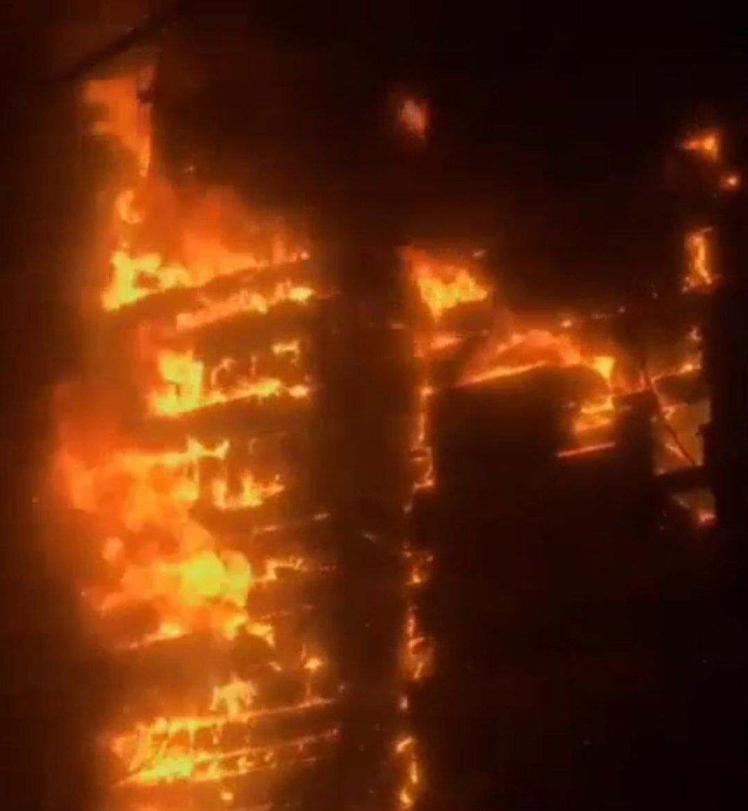 تصویر هتل بیمارستان گاندی تهران قبل و بعد از آتش سوزی