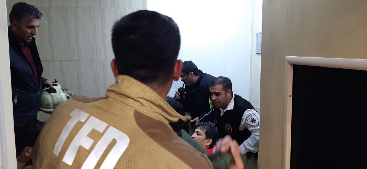 فوری | ۸۰ بیمار از بیمارستان گاندی منتقل شدند | تصاویر جدید از انتقال بیماران