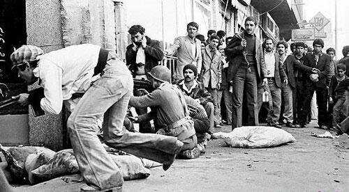 بابا آب داد دیگه شعار ما نیست | اعضای گروه سرود میگریستند و میخواندند