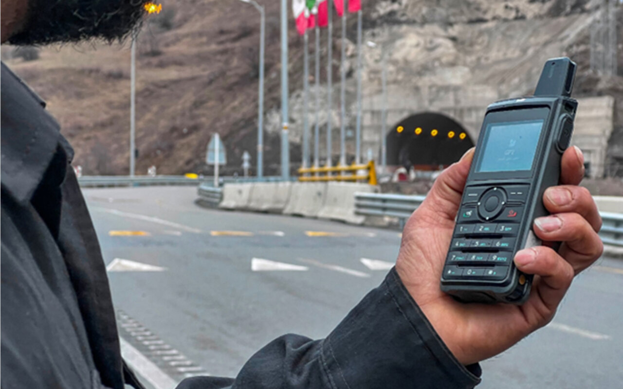 تولید بیسیم برای شرایط بحرانی | انتقال تصویر و متن با فناوری جدید در بیسیم ایرانی