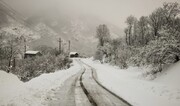 برف راه ۸۰۰ روستا را مسدود کرد