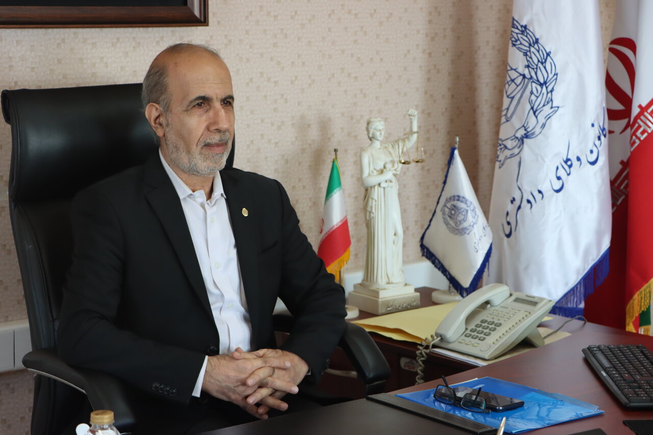 چطور در نیم ساعت وکیل رایگان بگیریم؟ | رئیس اداره معاضدت کانون وکلا توضیح میدهد