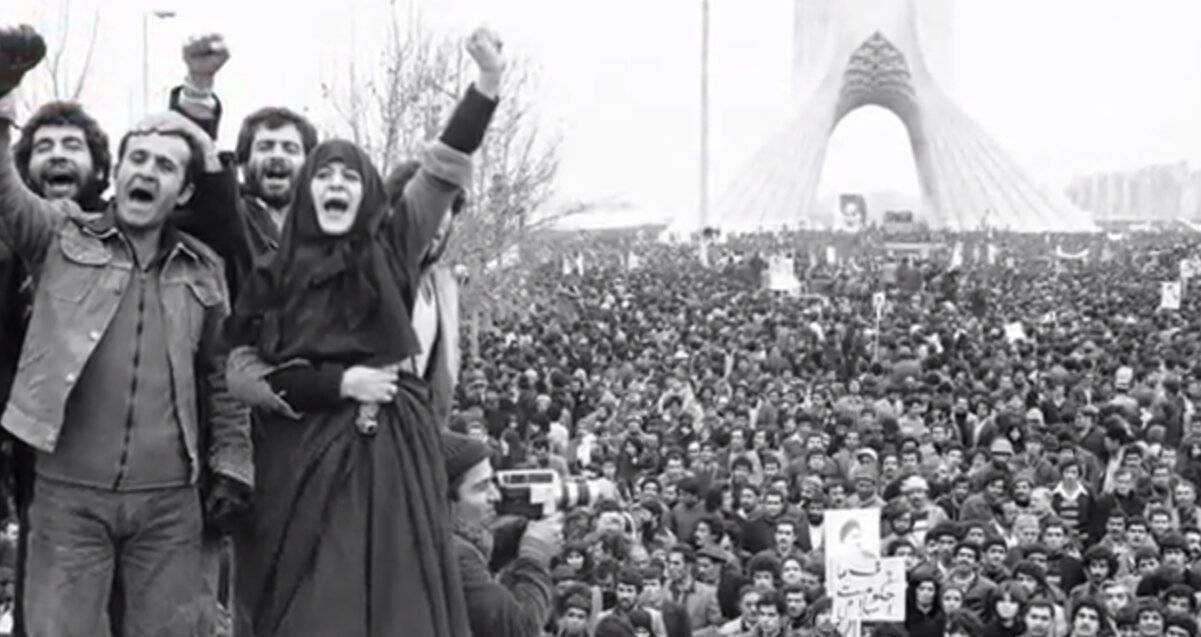 سرودی که پیام انقلاب شد | شعارهای مردم «این بانگ آزادی» را جان بخشید