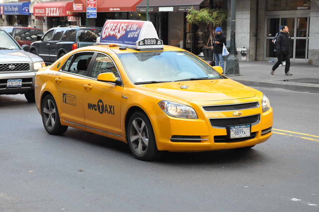 رنگی‌های مسافربر! ؛ متفاوت ترین تاکسی‌های دنیا کدامند؟