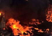 تصاویر آتش سوزی مهیب در انبار مشتقات نفتی  | ببینید