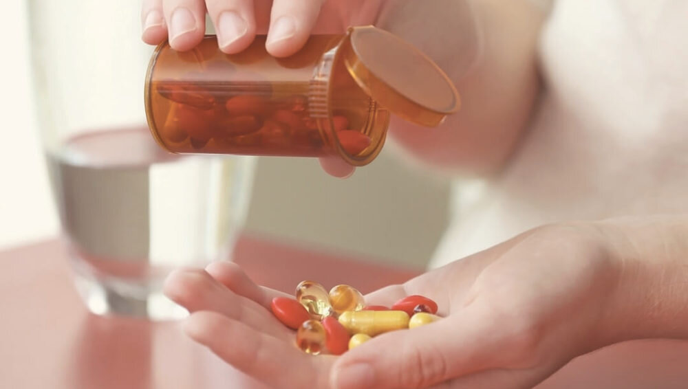 مکملهای مورد نیاز در دوران بارداری | مصرف کدام مکمل مانع از گرفتگی عضلات میشود