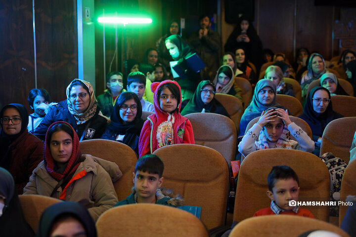 آیین تجلیل از برگزیدگان دومین دوسالانه جشنواره نشان هدهد سفید