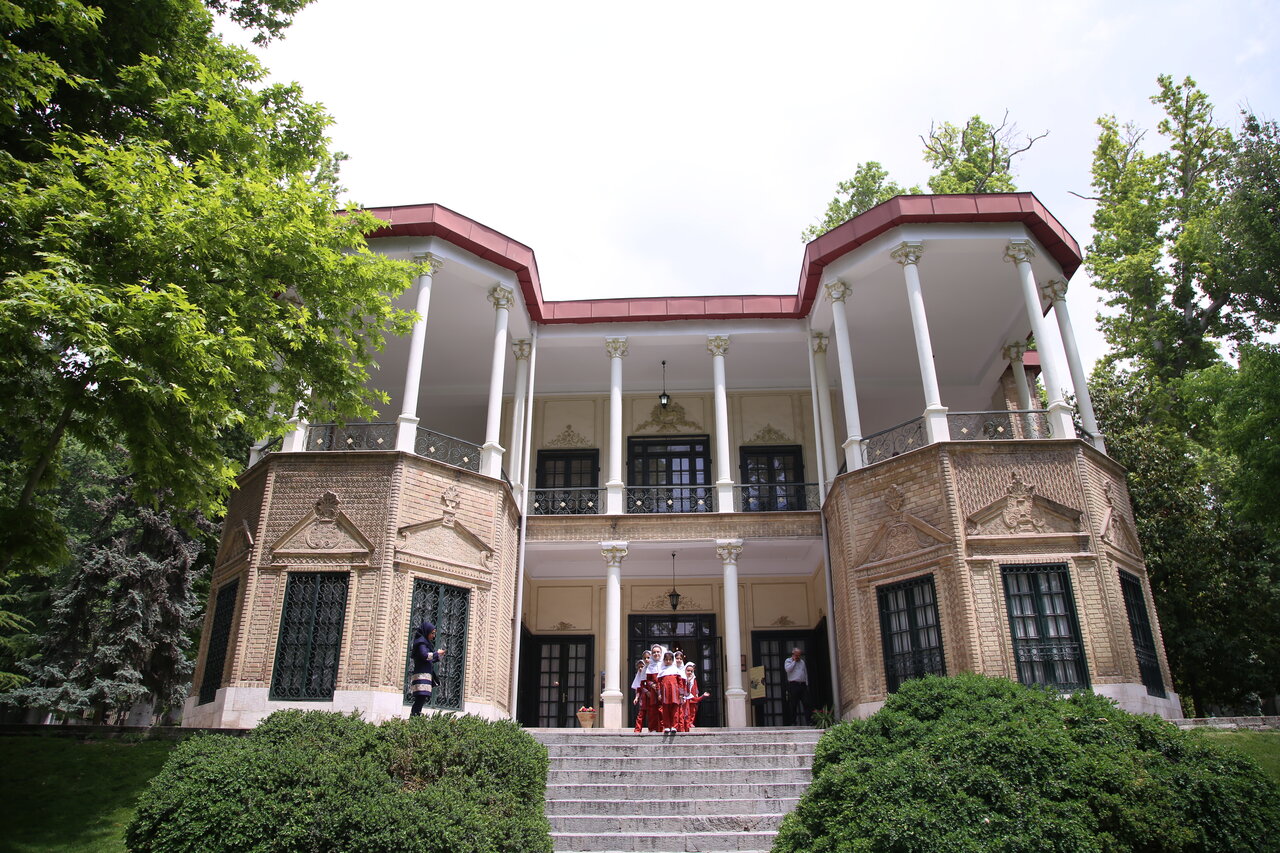 كاخ نياوران