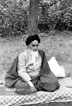 تصاویری از امام خمینی(ره) که ممکن است تا حالا ندیده باشید | تصاویر