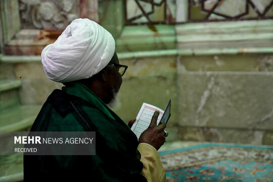دعا و مناجات شیخ زکزاکی در مسجد جمکران