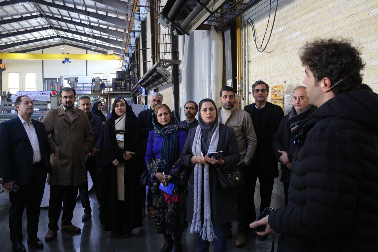 ایرانی‌ها در این مرکز تحریم‌ها را دور می زنند