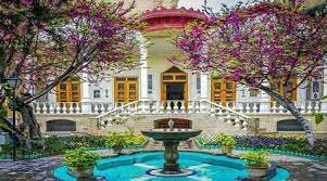 چرا نوادههای این فامیل از نام خانوادگی خود شرم داشتند؟