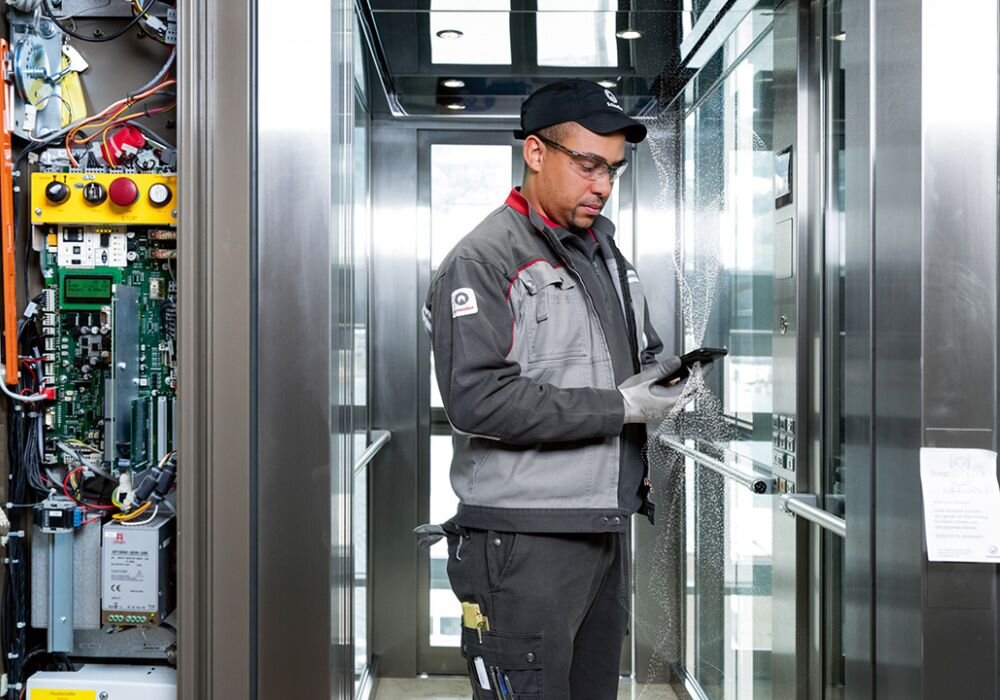 برای بازسازی و نوسازی آسانسور این موارد را باید بدانید!