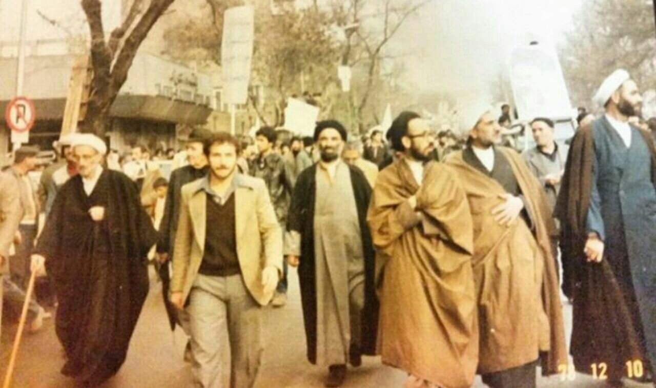 از اعتراض در تپه های قیطریه تا برقراری امنیت در مینی سینی + عکس