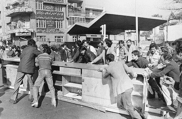 از اعتراض در تپه های قیطریه تا برقراری امنیت در مینی سینی + عکس