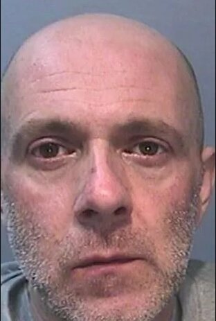 حبس ابد برای بازیگر تئاتر | هنرپیشه تئاتر قاتل چه کسی است؟