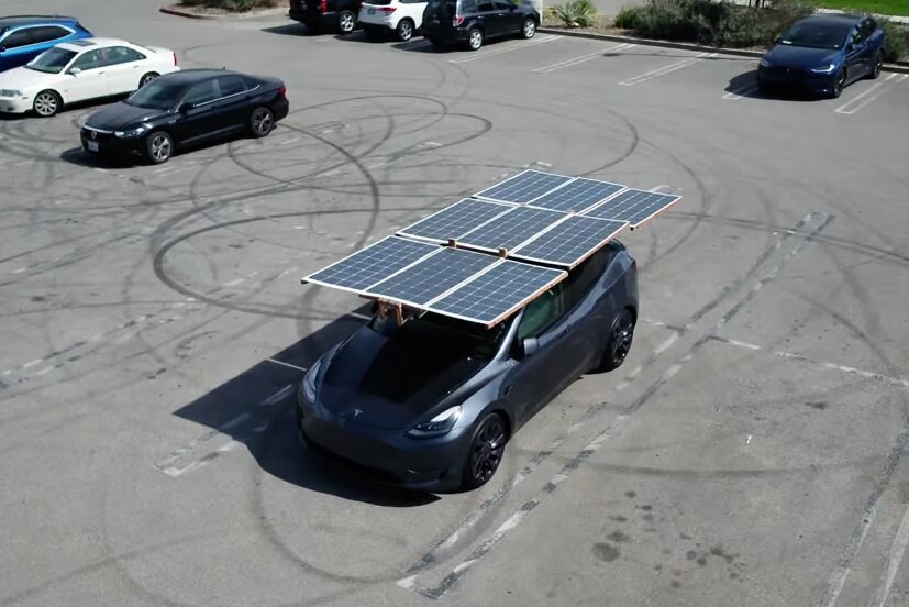 تصاویر | این راننده تسلا را به پنل خورشیدی مجهز کرد | انرژی خورشید تا چند کیلومتر جواب می‌دهد؟