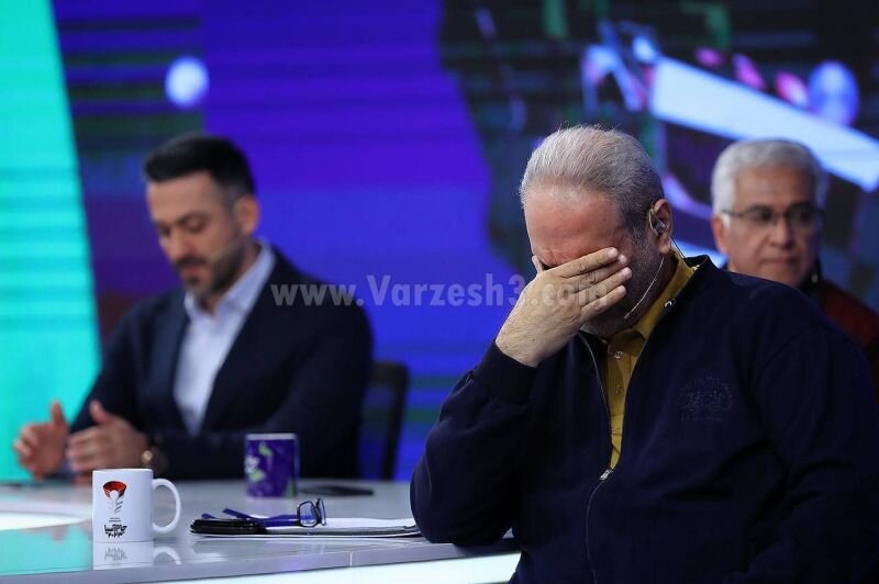 خیابانی در لحظه خداحافظی اشک ریخت | تعارفی که کنار گذاشته شد