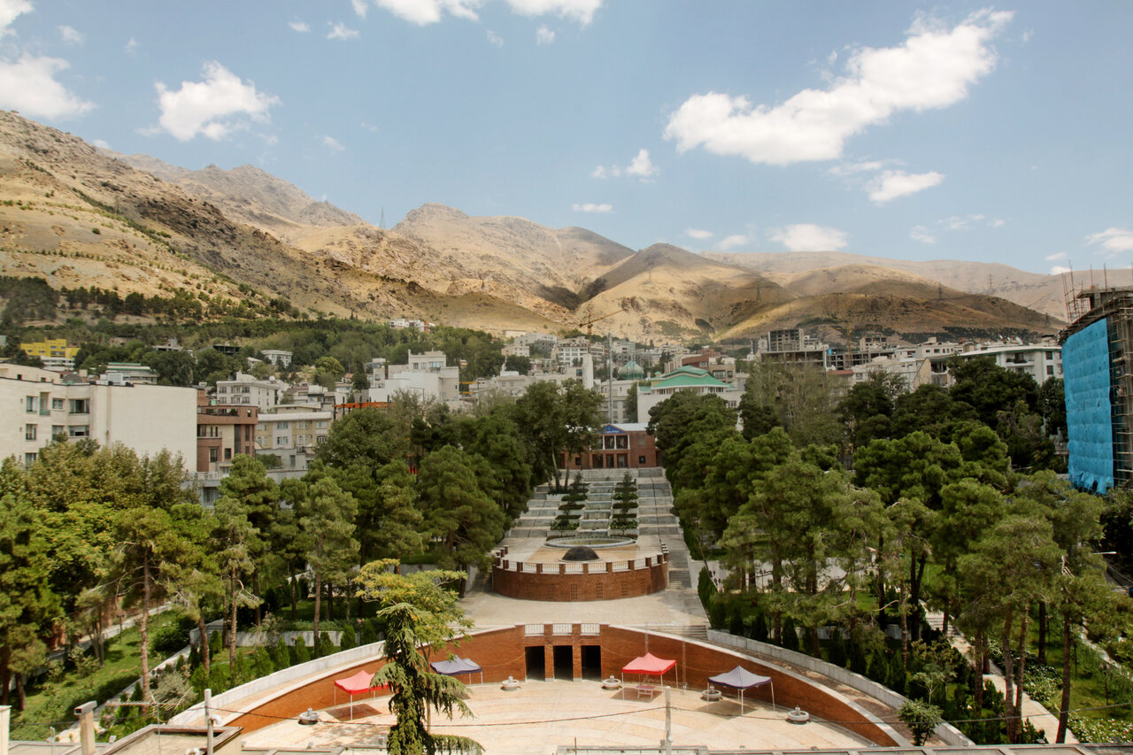 فرهنگسرای امام خمینی(ره) در باغ تاریخی امیرسلیمانی