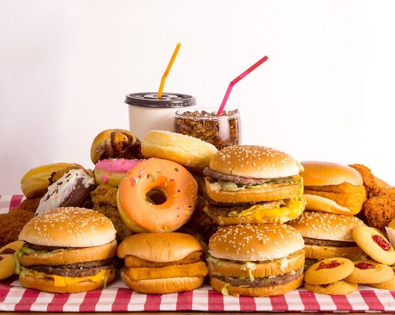 ۴ غذایی که شما را عصبانی میکنند | چه نخوریم و چه بخوریم که عصبانی نشویم