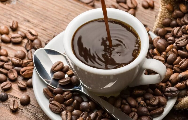 ۴ غذایی که شما را عصبانی میکنند | چه نخوریم و چه بخوریم که عصبانی نشویم