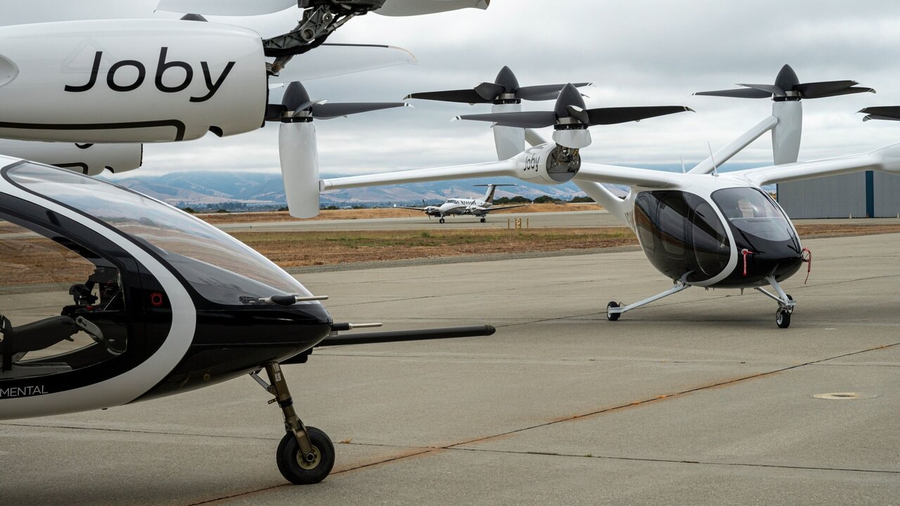 تاکسیهای پرنده تا یک سال دیگر در دبی مسافر میگیرند