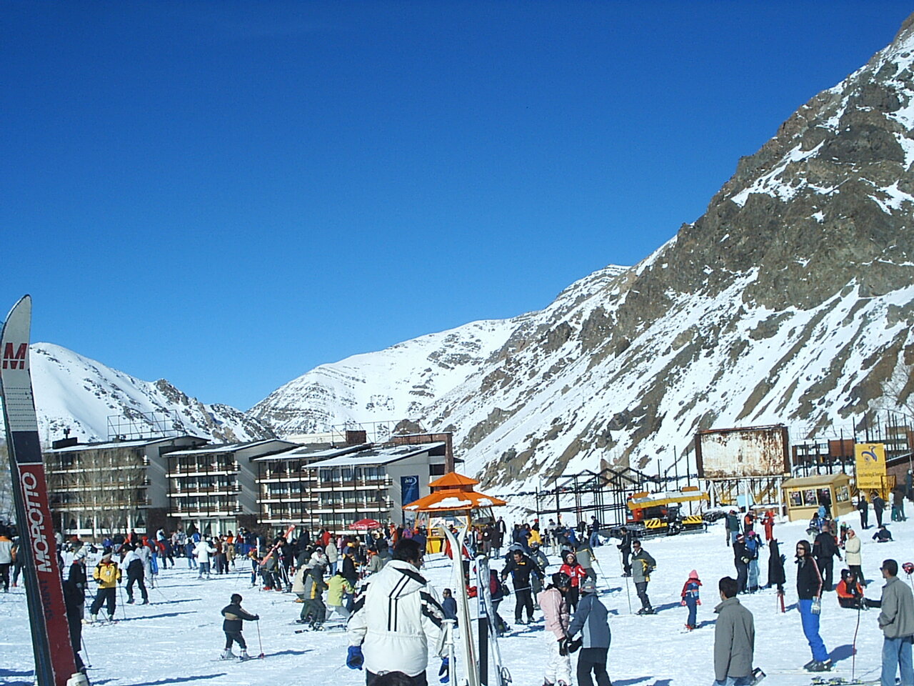 پیست های اسکی، یکی از بهترین مقاصد گردشگری این روزها هستند ؛ هیجان در پیچ و خم ارتفاعات